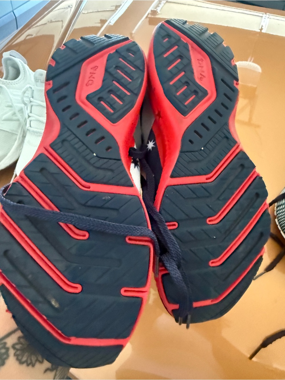 Brooks Patriotic Star Running Shoes - Navy, White & Red size 7.5 - Picture 3 of 4